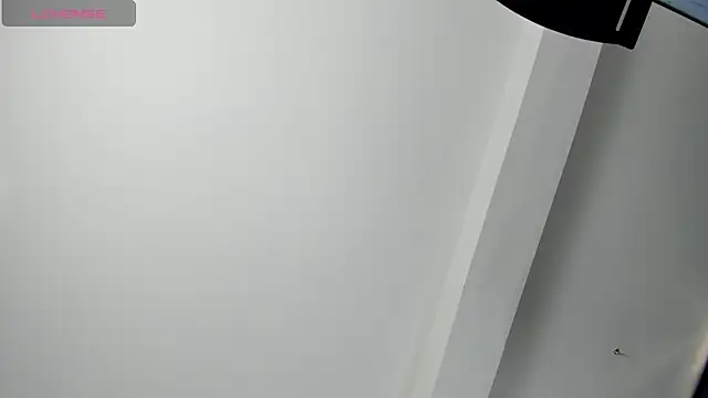 Snapshot of emagarcia chatting on 11-25-25, 02:06 emagarcia online show from 11-25-25, 02:06