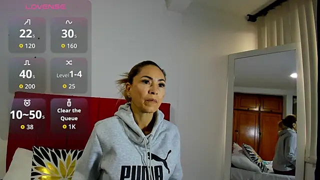 Snapshot of emagarcia chatting on 12-04-25, 12:25 emagarcia online show from 12-04-25, 12:25