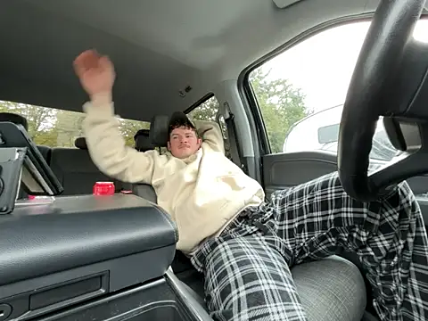 Snapshot of skittlez82 chatting on 10-18-25, 07:58 skittlez82 online show from 10-18-25, 07:58