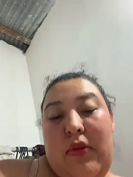 cutiepeach online show from 10-17-25, 01:31