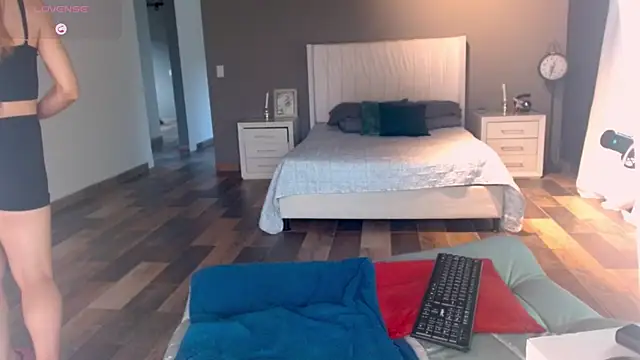 greyslopez online show from 12-12-24, 07:15