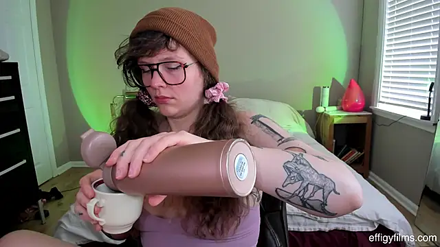 Snapshot of DelugeDuvall chatting on 02-27-25, 09:04 DelugeDuvall online show from 02-27-25, 09:04