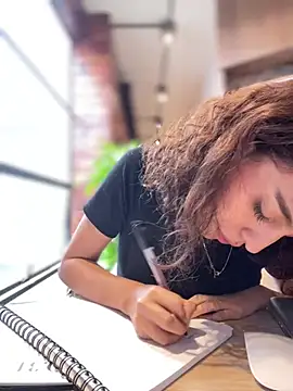 Katee Jones online show from 02-11-25, 09:56