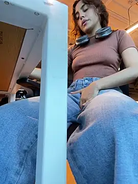 Katee Jones online show from 09-27-25, 10:37