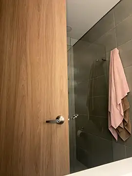 Katee Jones online show from 04-05-26, 12:52