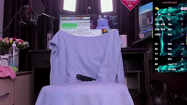 Raissa sky26 online show from 03-01-25, 03:43