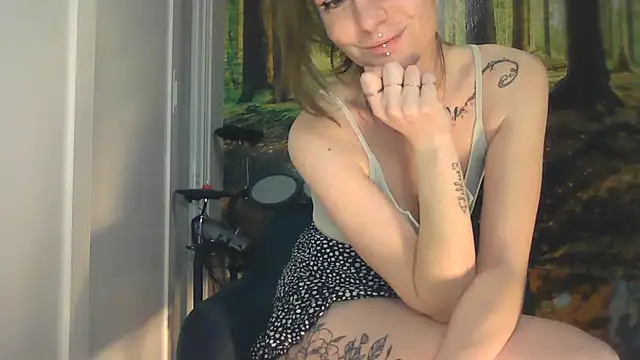 Feli blue online show from 03-13-26, 11:44