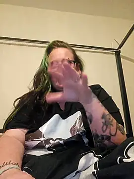 Snapshot of Bunny_Cummings chatting on 09-12-25, 11:37 Bunny Cummings online show from 09-12-25, 11:37