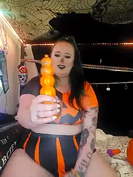 Snapshot of Bunny_Cummings chatting on 10-31-25, 11:28 Bunny Cummings online show from 10-31-25, 11:28