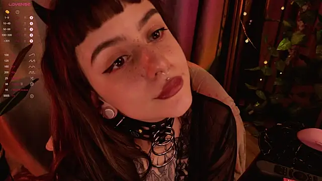 MichaellaMoon online show from 01-24-25, 01:45