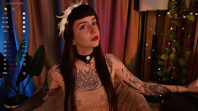 MichaellaMoon online show from 01-30-25, 07:37