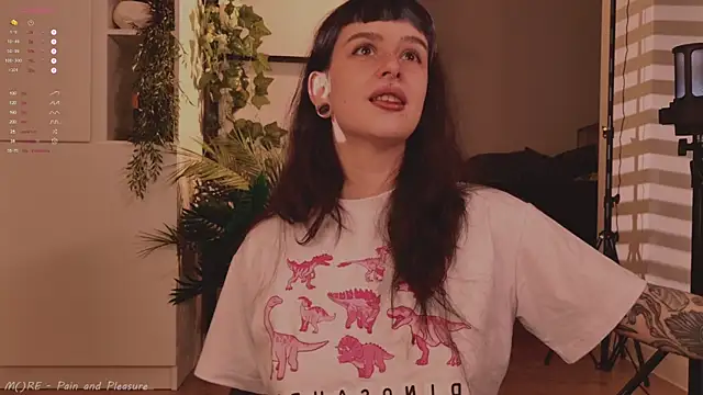 MichaellaMoon online show from 09-30-25, 04:12