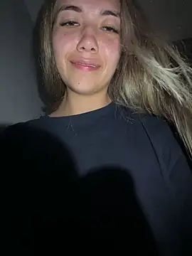 Iris lee online show from 03-07-25, 02:04