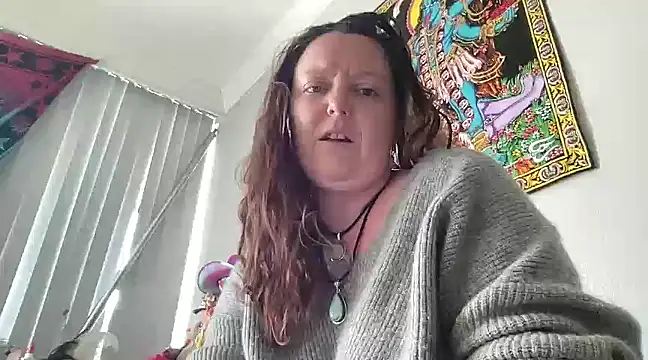 Snapshot of Lyrann89 chatting on 01-25-25, 03:41 Lyrann89 online show from 01-25-25, 03:41