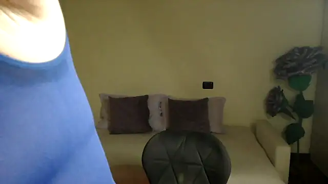 alexabecks online show from 12-17-25, 01:50