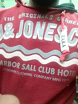 Snapshot of ShelfyOfferer chatting on 03-08-25, 01:50 ShelfyOfferer online show from 03-08-25, 01:50