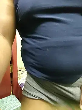 Snapshot of ShelfyOfferer chatting on 11-01-25, 02:57 ShelfyOfferer online show from 11-01-25, 02:57