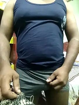 Snapshot of ShelfyOfferer chatting on 11-28-25, 11:02 ShelfyOfferer online show from 11-28-25, 11:02