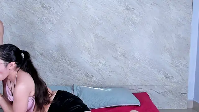 Snapshot of Couplehot__1 chatting on 09-08-25, 08:30 Couplehot 1 online show from 09-08-25, 08:30