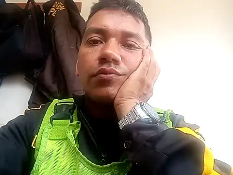 Snapshot of angelito0219 chatting on 03-02-25, 07:45 angelito0219 online show from 03-02-25, 07:45