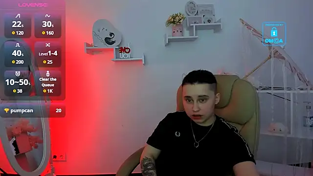 Snapshot of Dolly__Queen_ chatting on 02-24-25, 11:52 Dolly Queen online show from 02-24-25, 11:52