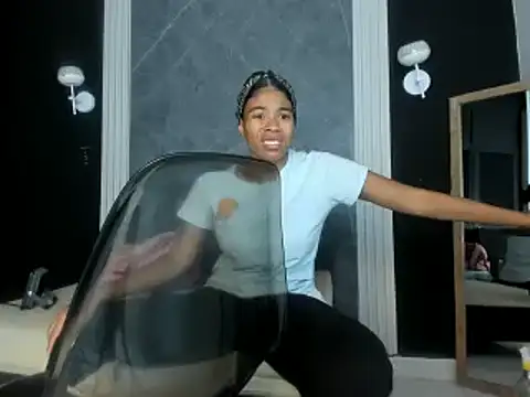 Snapshot of YummyDuooo chatting on 01-16-25, 11:58 YummyDuooo online show from 01-16-25, 11:58