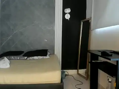 Snapshot of YummyDuooo chatting on 01-19-25, 11:56 YummyDuooo online show from 01-19-25, 11:56