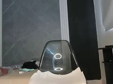 Snapshot of YummyDuooo chatting on 02-13-25, 05:22 YummyDuooo online show from 02-13-25, 05:22