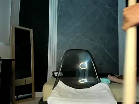 Snapshot of YummyDuooo chatting on 02-24-25, 08:25 YummyDuooo online show from 02-24-25, 08:25