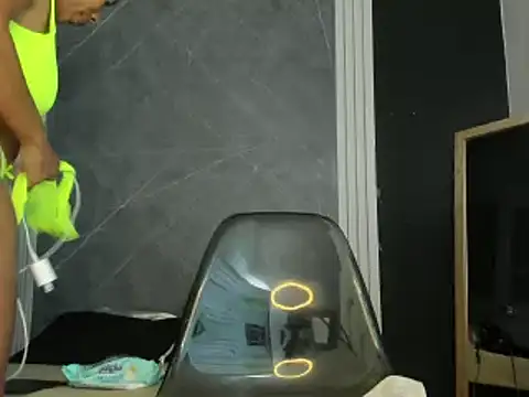 Snapshot of YummyDuooo chatting on 02-26-25, 12:25 YummyDuooo online show from 02-26-25, 12:25