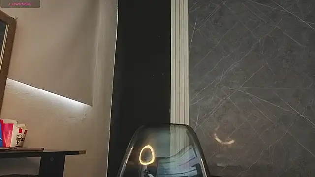 Snapshot of YummyDuooo chatting on 10-11-25, 05:22 YummyDuooo online show from 10-11-25, 05:22