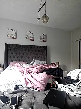 Drippincaty online show from 11-11-25, 09:09