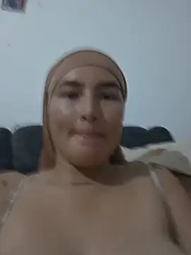 Celeste camila18 online show from 06-08-26, 12:14