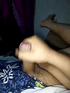 Snapshot of Whiper2024 chatting on 10-30-25, 03:30 Whiper2024 online show from 10-30-25, 03:30