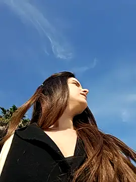 RaonXO online show from 01-18-25, 01:51