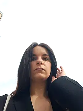 RaonXO online show from 01-25-25, 04:03