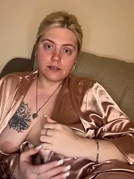 Blondiee3088 online show from 12-11-24, 12:02