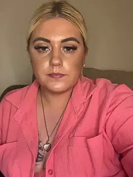 Blondiee3088 online show from 03-04-25, 09:22