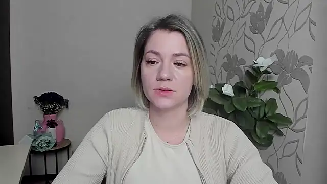 MariaSttone online show from 03-17-25, 06:32