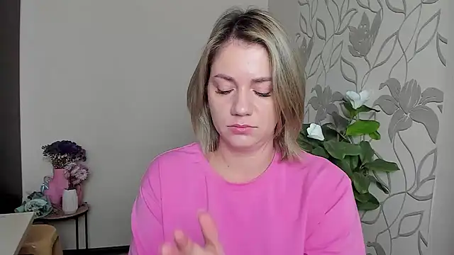 MariaSttone online show from 09-17-25, 06:59