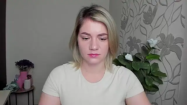 MariaSttone online show from 10-19-25, 12:17