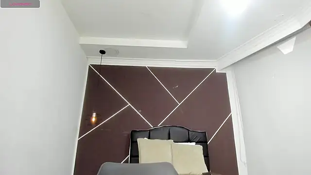 Snapshot of AntonellaRosee_ chatting on 02-24-25, 11:32 AntonellaRosee  online show from 02-24-25, 11:32
