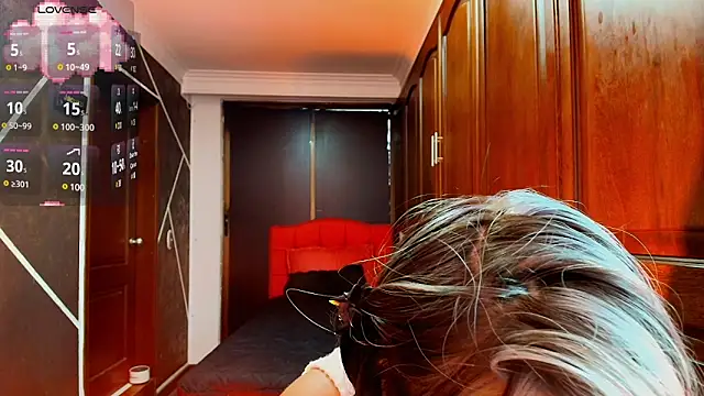 Snapshot of AntonellaRosee_ chatting on 03-22-25, 02:58 AntonellaRosee  online show from 03-22-25, 02:58