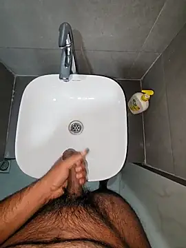 Snapshot of rahulGJ03 chatting on 12-24-24, 06:39 rahulGJ03 online show from 12-24-24, 06:39