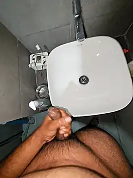 Snapshot of rahulGJ03 chatting on 02-28-25, 05:04 rahulGJ03 online show from 02-28-25, 05:04