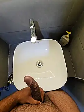 Snapshot of rahulGJ03 chatting on 03-03-25, 08:00 rahulGJ03 online show from 03-03-25, 08:00