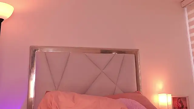 nicollefiorett online show from 01-15-25, 10:24