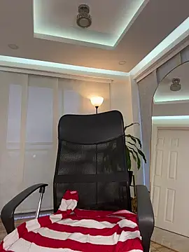 Snapshot of nicollefiorett chatting on 11-06-25, 10:43 nicollefiorett online show from 11-06-25, 10:43