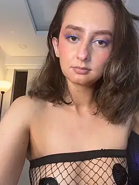 nicollefiorett online show from 03-25-26, 12:49