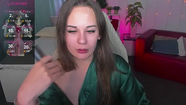 Makima lee online show from 12-16-24, 01:32